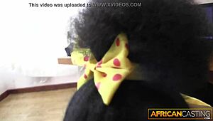 अगर ये नौकरी चाहिए, तो अभी अपनी ब्लैक गला खोल दो