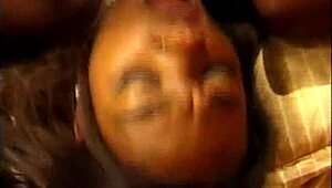 黑屁股遇上粉逼，在复古硬核场景6。