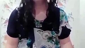 واو، شوفي أحلى كروسدريسر سيزي شاذة مؤخرة كبيرة! 😍