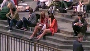 विंटेज सौतेली बहनें निषिद्ध छुअन शेयर करती हैं