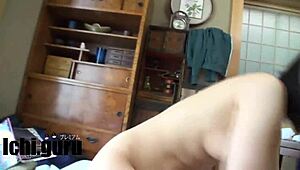 Liat Amatir Asia Telanjang Terseksi Kasih Blowjob dan Main Pantat Online