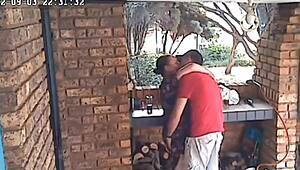 Hey, hab meine Stiefmutter mit meinem besten Freund erwischt