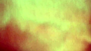 เพื่อน ดูควยใหญ่ที่ฉันกำลังชักอยู่ในห้องตอนนี้สิ!