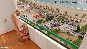 Sex auf dem Balkon mit Meerblick, oder?