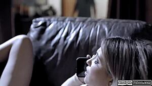 Hej, práve som chytil toho chlapa, ako líže zadok tínedžerke 18+ opatrovateľke v kuchyni na straighttaboo com... divoké veci! 😜