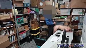 สาวอายุ 18+ สวมถุงเท้าเล่นป่าเถื่อนกับดับเบิ้ลเพนในกลุ่มเอชดี! 😍