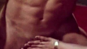 Ретро фантазия с мащеха сама вкъщи