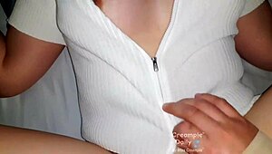 แม่บ้านไทยสมัครเล่นหน้าอกใหญ่โดนครีมพายในคลิปโฮมเมด