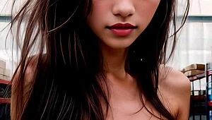 嘿，看看我和Jenny Weigel最火辣的镜头，超有感觉