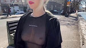 城市街头穿透视装公开露自然大奶，路人震惊