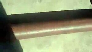 我就是忍不住与中国女王的野外狂干！