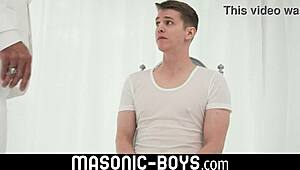 ว้าว ลูกศิษย์ขี้อายที่นี่ โดนอาจารย์ผ่อนคลายด้วยมัคคุเทศก์และบล็อว์จ๊อบ 😜