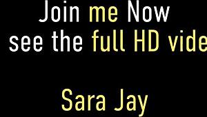 Сара Джей, искаш ли да усетиш стреп-она ми дълбоко в путката на Порша Карерас?