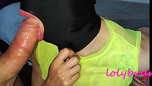 Sapık komşum inanılmaz oral yaptı. Şimdi latina götü açık ve döl akıyor.