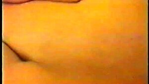 Saya Suzisoumise, dirantai sebagai budak seks untuk pria