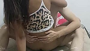 सास के घर पेंट करते हुए उसकी 21 साल की बेटी को चोद दिया! 🔥