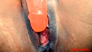 كريستيانا ذات الكاميلتو السمين تأخذ زب وحشي بقوة!