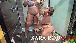 시어머니랑 야외 샤워 섹스 거의 들킬 뻔한 스릴