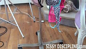 Te voy a convertir en mi putita sissy 18+ esclava en sesión BDSM.