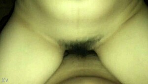 Kecantikan vietnam godain di adegan Hoi An panas