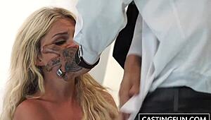 Knull-casting blir grov för liten tonåring Madelyn Monroe.