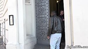 Рогоносец и жена му Ally Style търсят голям черен член за дупето й