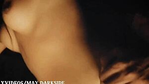 体验这个年轻可爱缅甸女学生的日常生活 在自制业余视频中