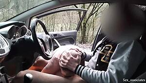 Ωχ, αθώα μουσουλμάνα έφηβη 18+ με έπιασε να αυνανίζομαι στο αυτοκίνητο! 😳