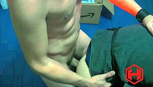 Passo solo per sfondarti duro