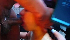 Babe ini nge-take monster black cock dengan deepthroat blowjob, tetek gede loncat gak ampun