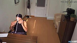 POV foda gay sem camisinha com tcheco gostoso precisando de grana, Dirty Scout acha talento cru