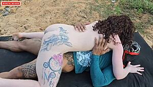 ديكسي يجعل صديقتي تخرج مع صديقي