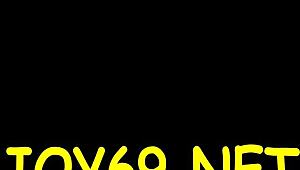 Fiatal csaj, kész vagy ujjazni azt a szűk puncit?