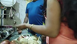 Chica india de 18 años follada duro por cuñado