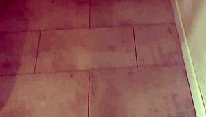 สาวสเก็ตเตอร์โดนพ่อเลี้ยงเพื่อนสนิททุบแรง