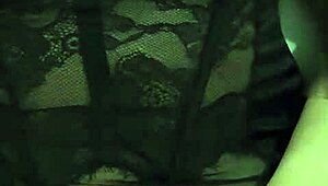 היי, קאקולד בוצ'ונה מזדיינת חזק עם זר בפעם הראשונה