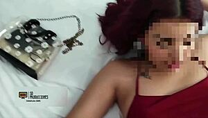 На моята красива стъпсистра Mafer ѝ харесва да е моята курва с твърд секс догги кремпай и мастурбация