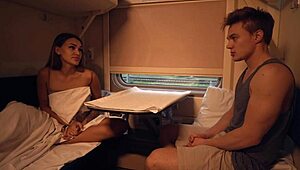 Odločil sem se za masturbacijo ob speči neznanki in ji je bilo všeč!