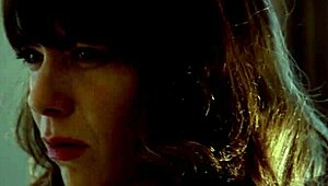 أول هير لوف تكوم تشارك مقطع دعائي للمنتج مع فتاة شقراء مراهقة 18+ تمتص