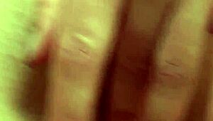 My18Teens - Гореща тийн курва мастурбира стегната путка до яростен женски оргазъм