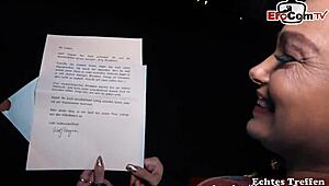 Milf peituda de meias nylon é levada pra foda