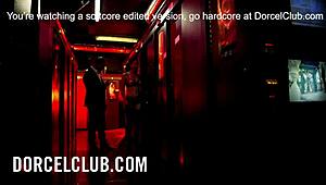 Manons Perfume hadir dalam film softcore penuh oleh Dorcel, versi edit