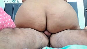 अपु, छोटी 18+ जस्सी की डबल एमेच्योर चुदाई के लिए तैयार?