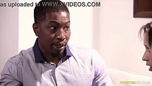 Åh, min man knullar sekreteraren Goldie Rush! 😡