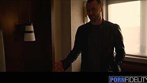 PornFidelity, pewaris Rusia bayar tebusan dengan pussy hardcore dicreampie.