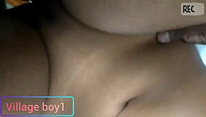 Indian desi girlfriend in hot homemade sex video