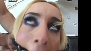 Ass Juice J Blonde dihentam oleh kontol besar