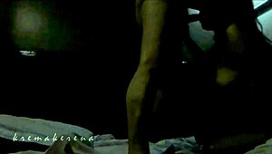 Güzel Karımı Osaka'da Karanlık Odada Gizli Sikiş İçin Gözlerini Bağlıyorum!