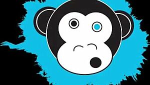 Jeg stirrer lige på dig mens jeg knalder min asiatiske fisse hårdt, siger Marica.