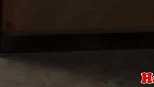 Sub Payudara Besar Diikat Dihukum dengan Dildo di Garasi. Cambukan Keras Tinggalkan Bekas.